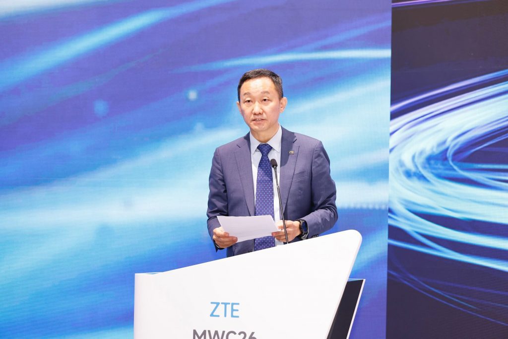 Zhang Wanchun, Vicepresidente Senior de ZTE, ofrece el discurso de apertura sobre la era Bit+Token en MWC Barcelona 2026